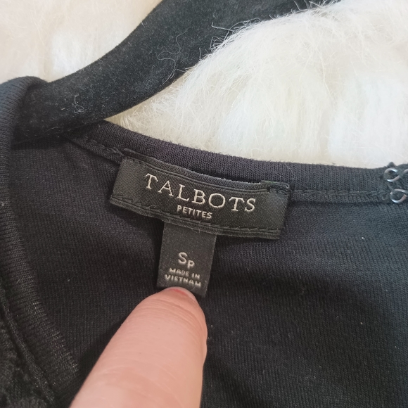 Talbots Petites Black Sleeveless Crochet Front Circle Design Tank Top Size SP - Picture 11 of 11